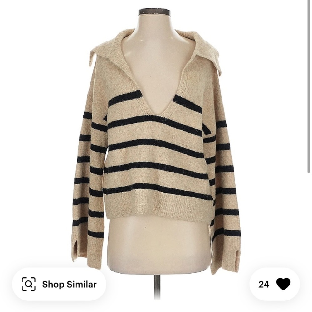 Commense Cream and Gray V-Neck Sweater